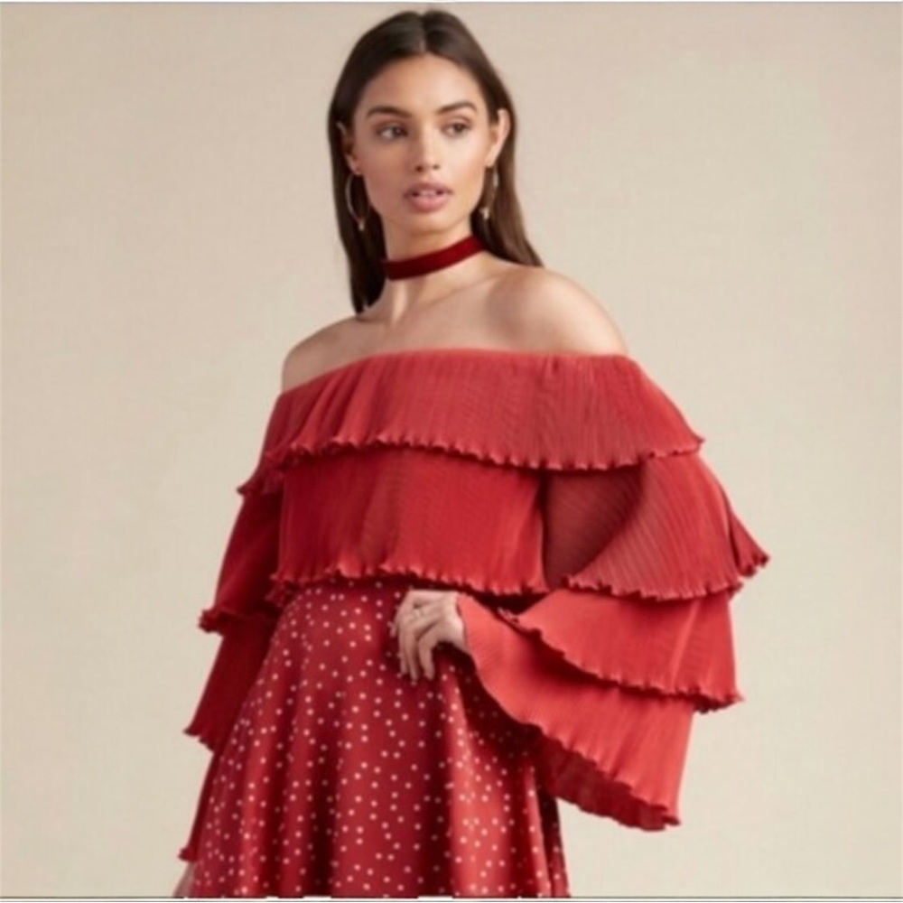 Lovers + Friends Off The Shoulder Pleated Top Size M Terracotta Tiered Bohemian